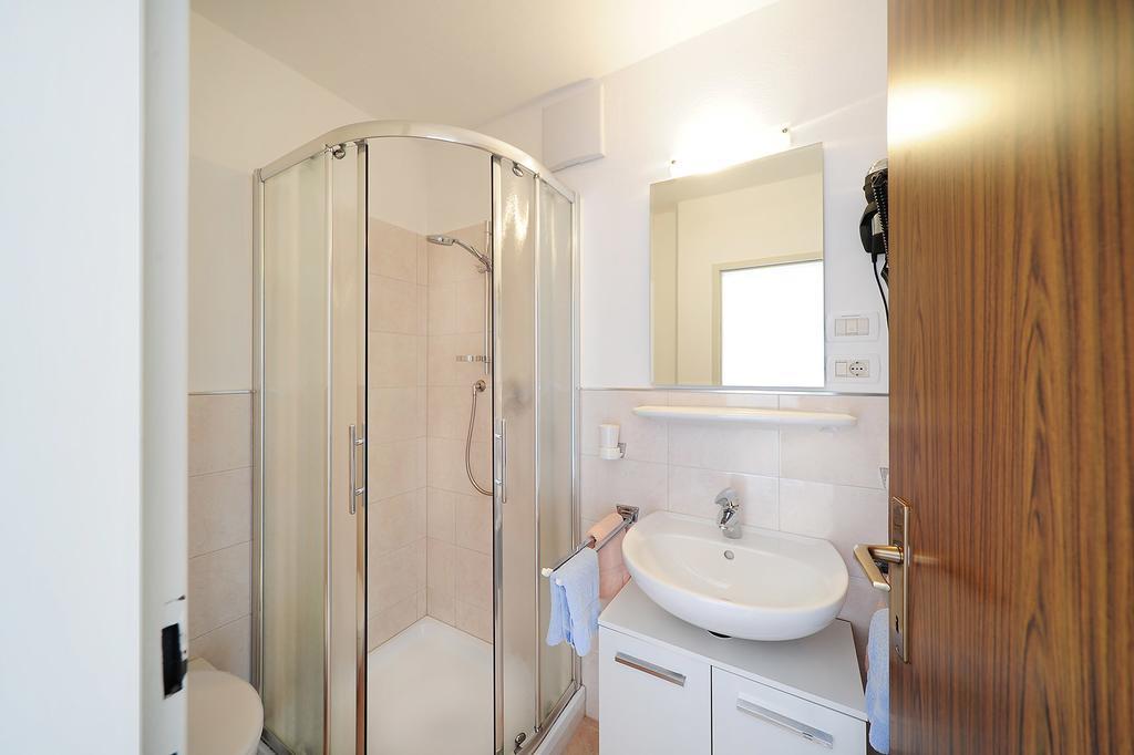 Haus Rosengarten ティローロ 部屋 写真
